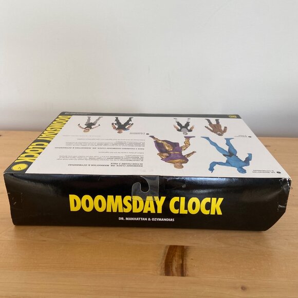Dr. Manhattan & Ozymandias Doomsday Clock Action Figure 2-Pack DC Collectibles 2 - Picture 6 of 9